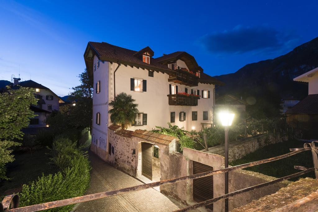 Hotel Tyrol Ora / Auer Buitenkant foto
